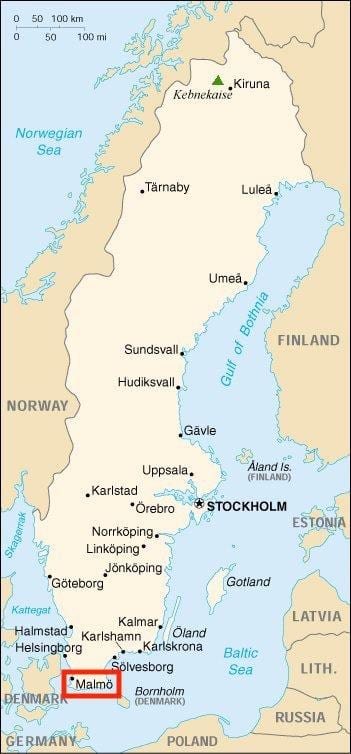 スウェーデンのマルメー市庁舎とリラトーリの地図